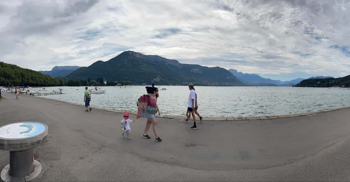 Annecy, 1-stündige Segway-Entdeckungstour - Hizvo