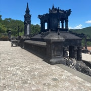Hue: Passeio de barco-dragão, rio Perfume, pagode e túmulo real