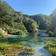 Desde Tirana/Durrës, Gjirokastra y Blue Eye Tour de un día - Hizvo