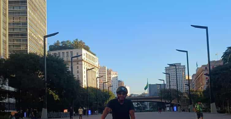 Colagem de mídia