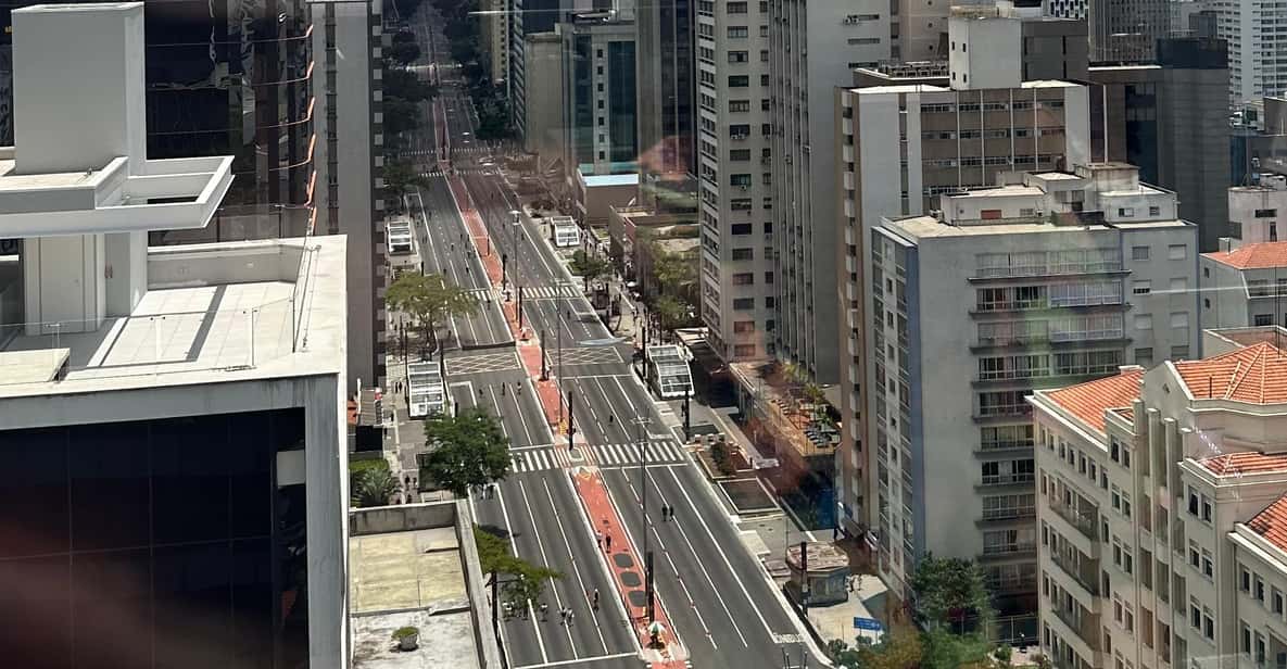 Colagem de mídia