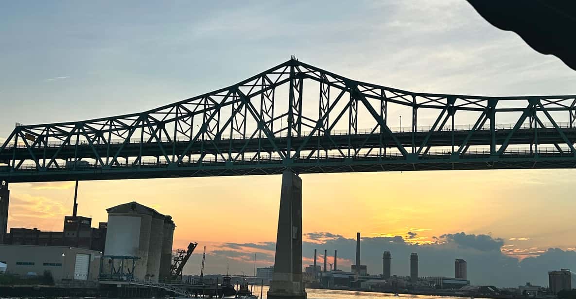 Boston: Harbor Sunset Yacht Cruise