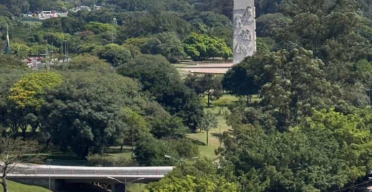 Colagem de mídia