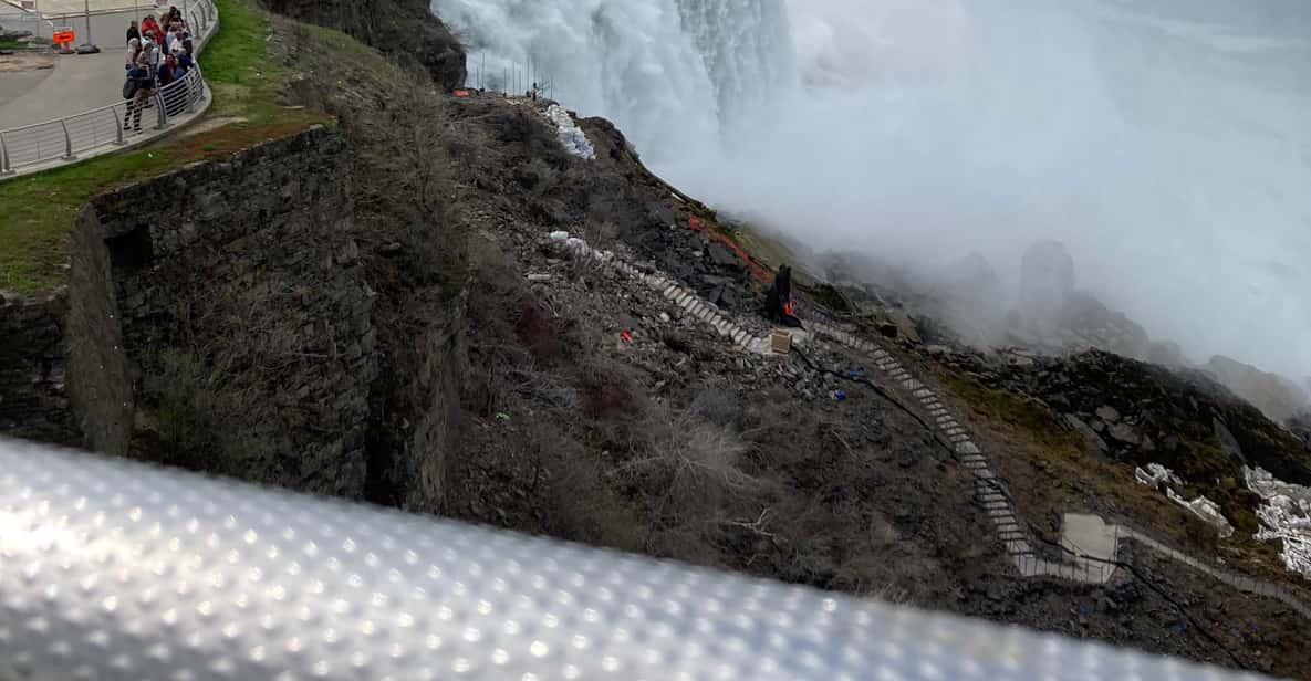 Niagara, USA: Maid of Mist, Cave of Winds and Trolley Tour