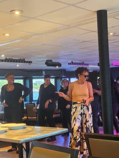 Washington DC: Buffet Lunch or Dinner Cruise on the Spirit