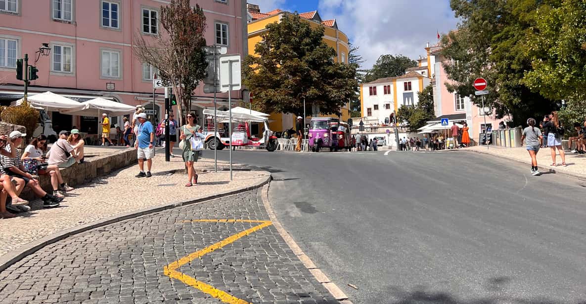Sintra, private Sightseeing-Tuk-Tuk-Tour - Hizvo