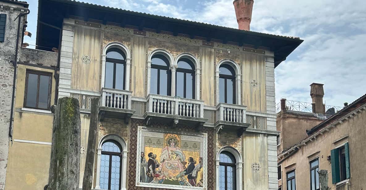 Venice: Private Gondola Ride along Grand Canal