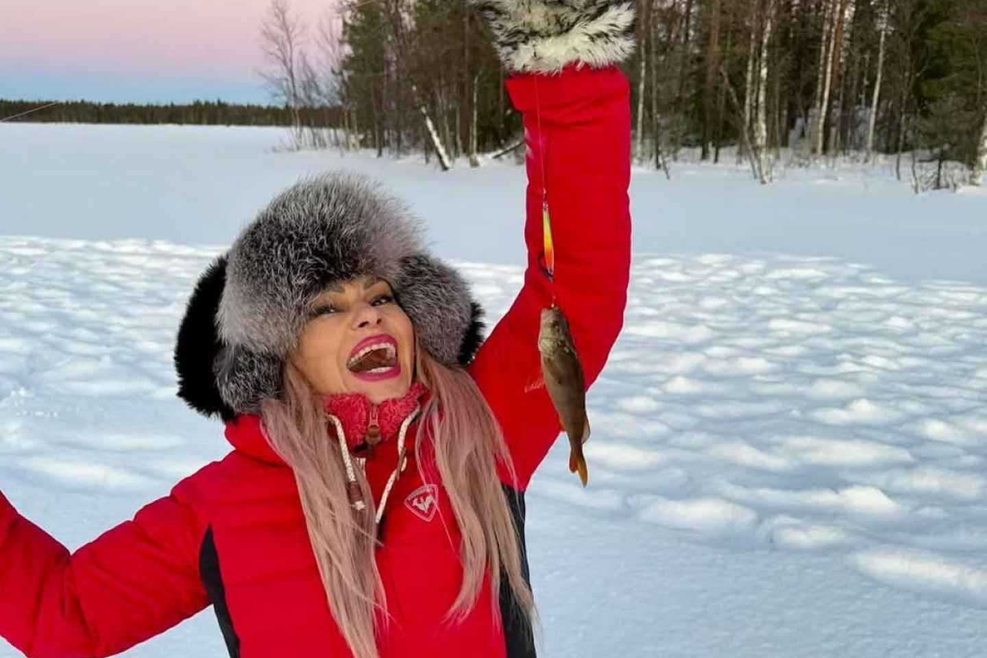 Eisangeln-Abenteuer in Levi mit Lachssuppe