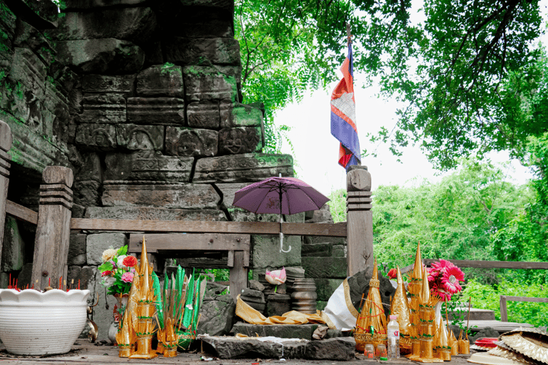 Banteay Chhmar: Journey to Khmer Fortress in the Jungle