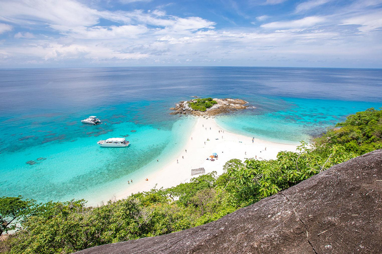 Phuket Dolfijn Zoektocht: Expeditie naar Racha &amp; Maiton eiland