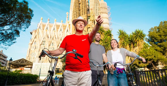 Barcelona: Private E-Bike Adventure: Discover Gaudí’s Magic