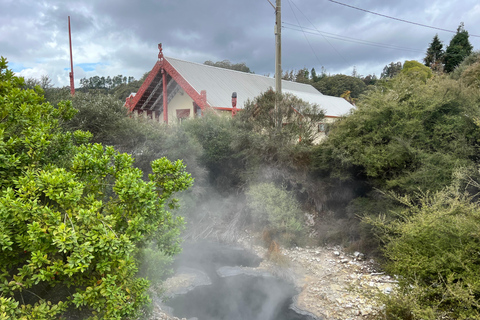 WHAKAREWAREWA - Het levende Maori dorp - Groepsreis Ex AKL