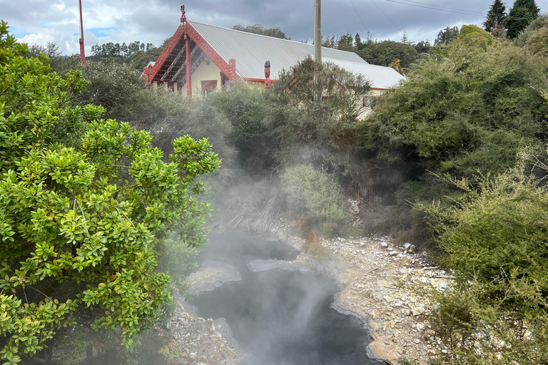 WHAKAREWAREWA - Das lebende Maori-Dorf - Gruppentour ab AKL