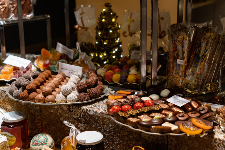 Antwerp: Christmas Market Food Tour