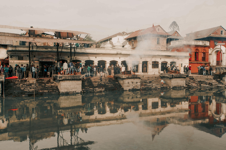 Kathmandu: Pashupatinath Temple Evening Aarati Guided Tour