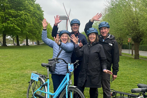 Bruges: The Original Private Bike Tour since 2002 City Highlights Bike Tour in Dutch