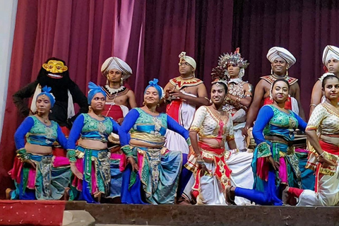 Kandy: Private City Tour with Cultural Dance Show
