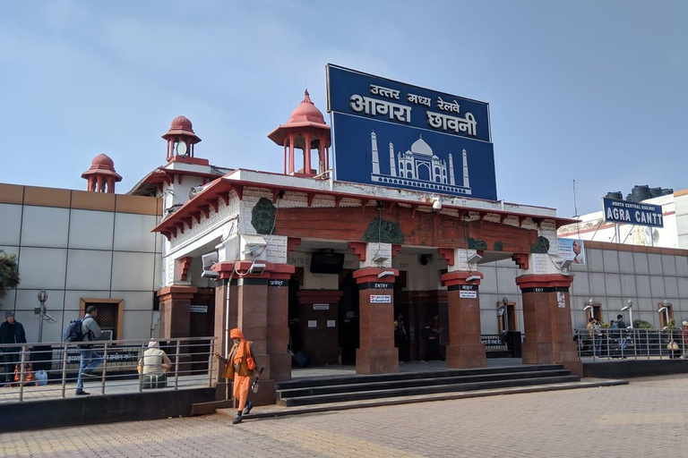 Agra Airport / Agra Train Station to Hotel Transfer