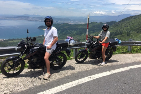 From Hoi An: Explore Hai Van Pass with Motorbike Rider Tour