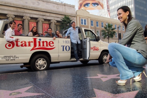 Hollywood: tour de casas de celebridades y autobús turísticoHollywood: tour de 24 horas en autobús con paradas libres y casas de celebridades