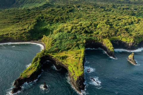 Maui: Open-Air Road to Hāna Jungle Adventure Tour Open-Air! Road to Hana Jungle Adventure Tour! (5.5 Hours)