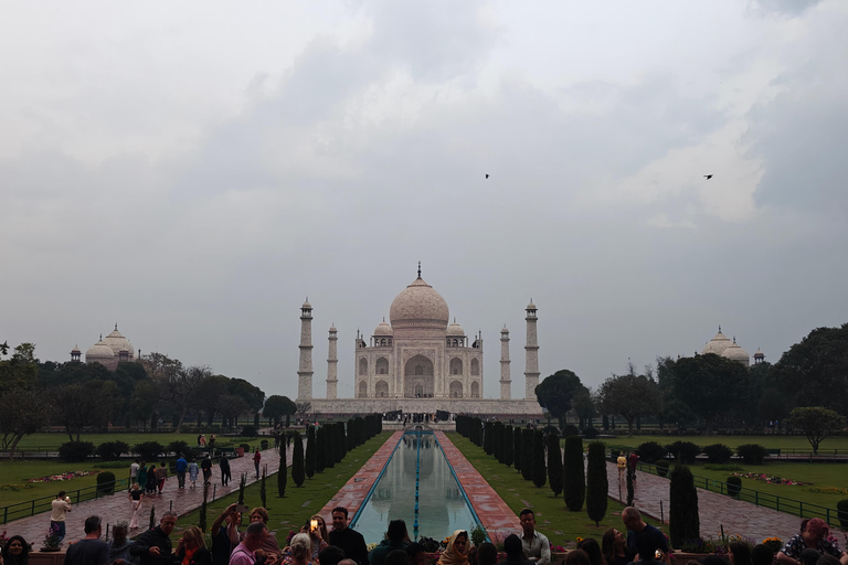 From Delhi: Taj Mahal Sunrise Tour with Elephant SOS Centres Tour with Car, Driver, Ticket, Guide & 5star Meals