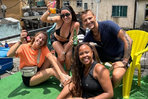 Ein Spaziergang durch die Favela Rocinha: Frauen zeigen den Weg