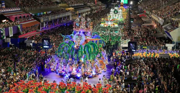 Karneval in Rio 2027: Ticket für die Parade & Transfers