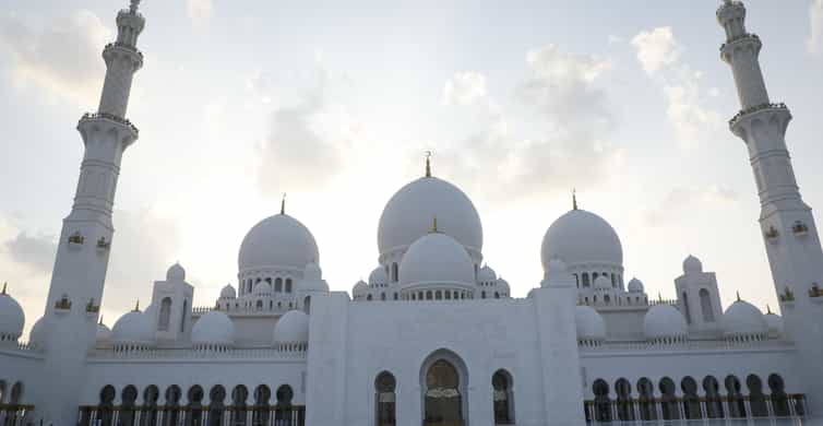 Abu Dhabi: Sheikh Zayed Grand Mosque Tour with Photographer photo 5