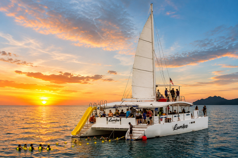 Langkawi: Island Discovery & Sunset Cruise with Dinner
