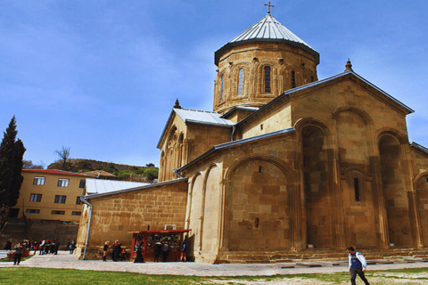 From Tbilisi: Mtskheta and Uplistsikhe Day Trip