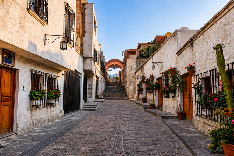 Arequipa: Walking Tour to the Historic Center & Viewpoints