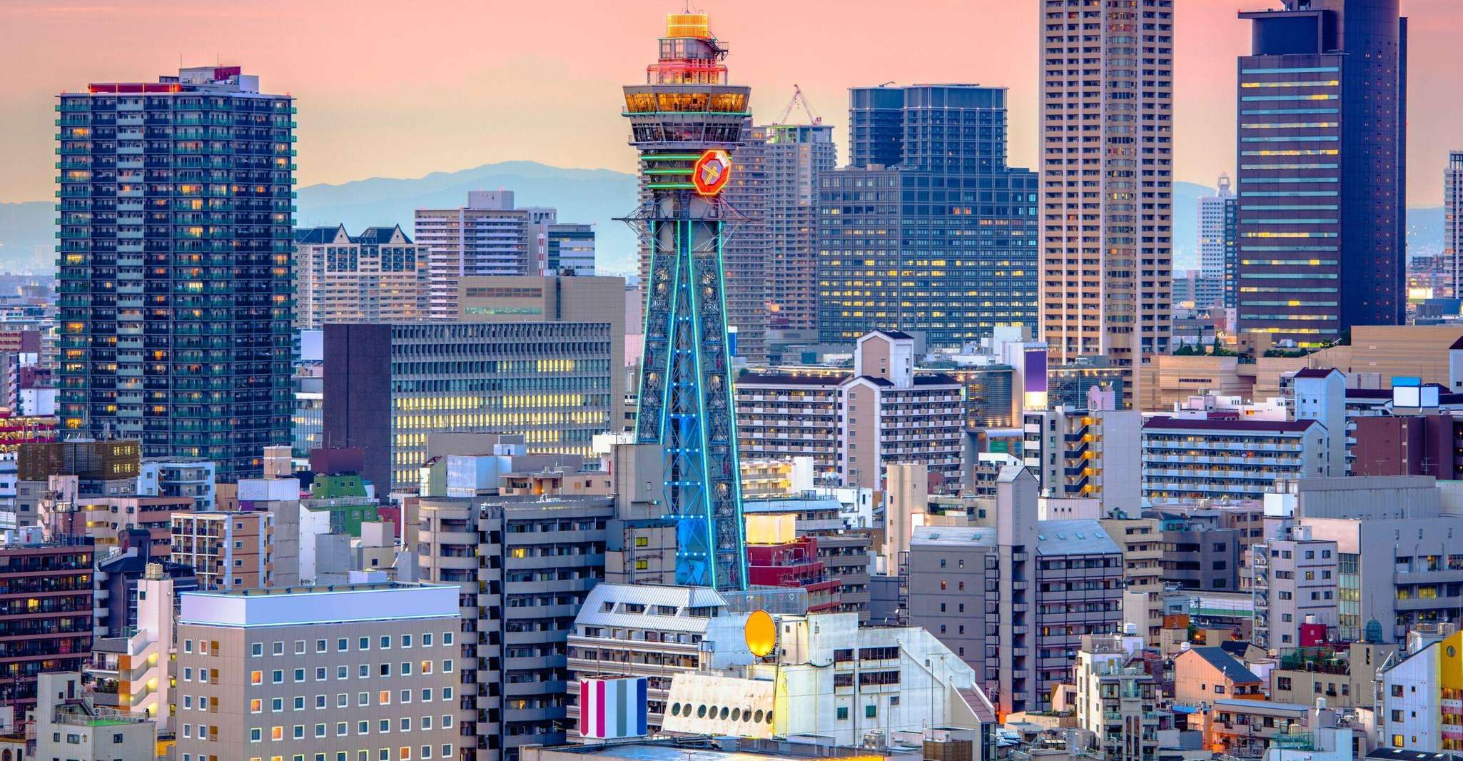 Osaka: Roll and Authentic Sushi Making Class in Dotonbori photo 13