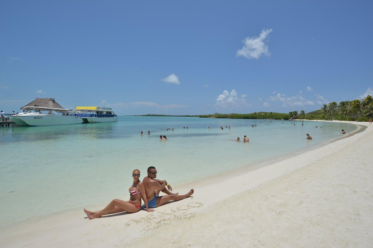 Eiland Contoy &amp; Isla Mujeres: Ontdek de natuur en de plaatselijke cultuur