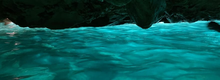 Grama Bay et la grotte bleue : excursion en hors-bord au départ de Vlore