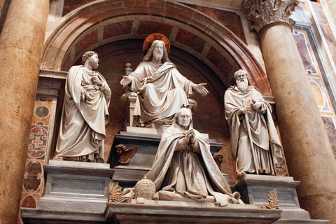 Rom: Inträde till Peterskyrkan och kupolen + ljudguideOfficiellt inträde till basilikan och kupolen + ljudguide (ingen hiss)