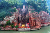 Panda Leshan Giant Buddha Tea Mountain view /Tea experience - Housity