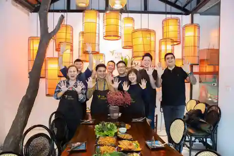 Hanoi: Cooking Class in a Local Villa with Market Tour