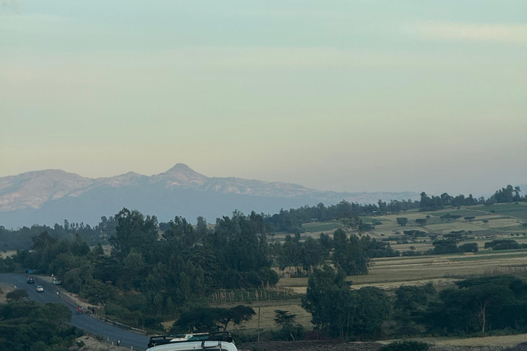 Addis Ababa: 8-Day Omo Valley and Lake Tana Tour