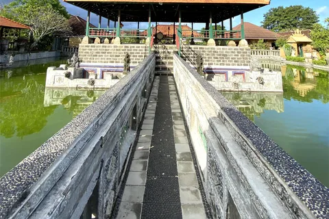 A majestade de Bali: O encanto de Amlapura, o Palácio da Água
