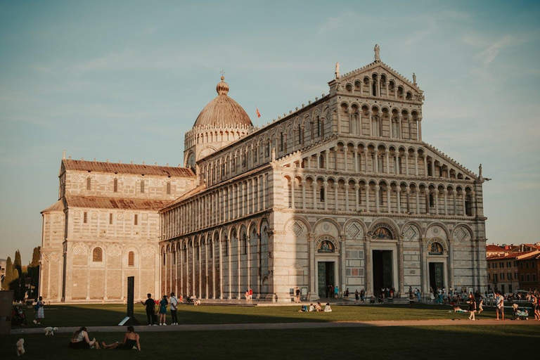 Pisa Multilingual Audio Guided Walking Tour with Tour Leader