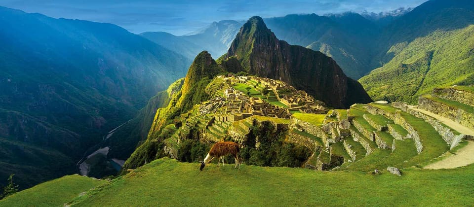 Machu Picchu: Camino Inca Excursión guiada de 2 días y alojamiento ...