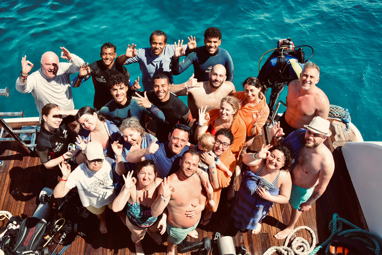 Sharm el-Sheikh: Ras Mohammed & White Island Dive & Snorkel Option 2: Certified Divers - Including Equipment