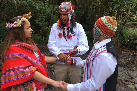 Machu Picchu: Entrance Ticket + Bus + Professional Guide Entrance Ticket + Professional Guide + Bus