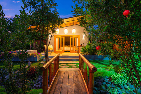 Cali: Private Jacuzzi Nature Escape & Local Lunch