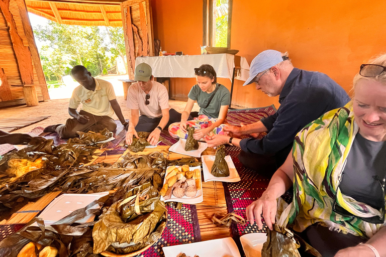 坎帕拉：埃瓦菲文化村一日游含午餐