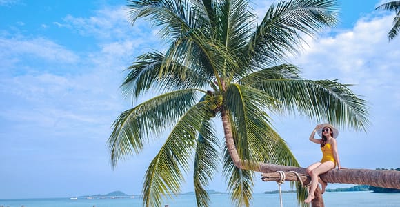From Koh Samui: Private Longtail Boat to Pig Island & 2 More