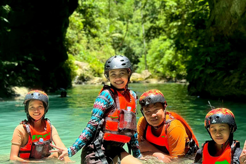 Cebu: Tour di canyoning e zipline alle cascate Kawasan