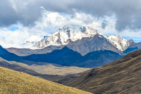 Private 4x4 Expedition: Landscapes of the Cordillera Real from La Paz