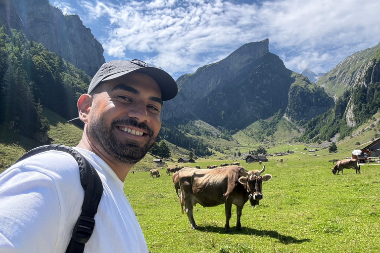 Von Zürich: Private Wanderung zum atemberaubenden SeealpseeVon Zürich aus: Private Wanderung zum atemberaubenden Seealpsee